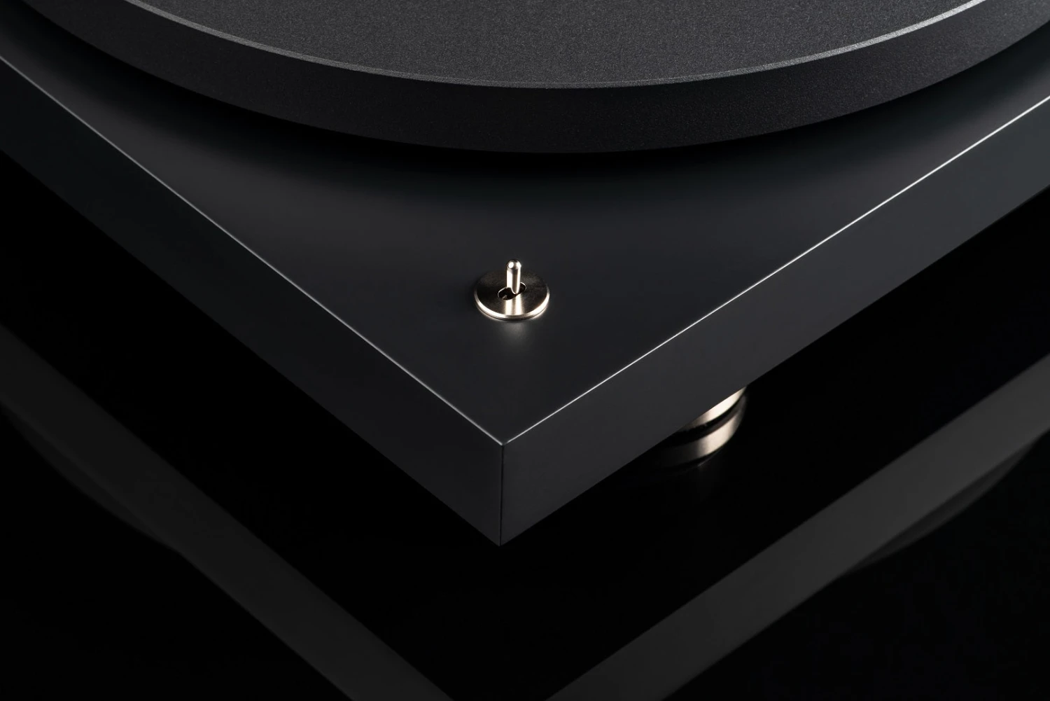 Pro-Ject Debut PRO Turntable 11 Pro-Ject Debut PRO Turntable - Image 9
