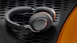 Bowers & Wilkins PX8 Special Edition McLaren Over-Ear Noise Cancelling Headphones 18 Bowers & Wilkins PX8 Special Edition McLaren Over-Ear Noise Cancelling Headphones -Electronic Audio Store Low B W Px8McLarenEdition Lifestyle4 16x9 1