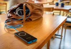 McIntosh MHA50 Portable Decoding Amplifier -Electronic Audio Store XL MHA50 with MHP1000 coffee shop