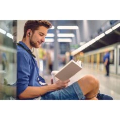 Yamaha EP-E70 Wireless Neckband Headphones 11 Yamaha EP-E70 Wireless Neckband Headphones -Electronic Audio Store Yamaha EP E70A wireless earphones black lifestlye a158e114d0f9f3918dfb7448e14db115