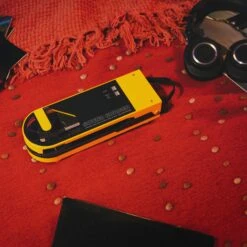 Audio-Technica AT-SB727 Sound Burger Portable Bluetooth Turntable -Electronic Audio Store atsb727 lifestyle 02