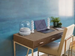 Harman Kardon SoundSticks 4 Bluetooth Wireless 2.1 Speaker System -Electronic Audio Store eyJ3IjoyMDQ4LCJoIjoyMDQ4LCJzY29wZSI6ImFwcCJ9 2f60553a 9636 4416 9da7 1b4917dc10e2