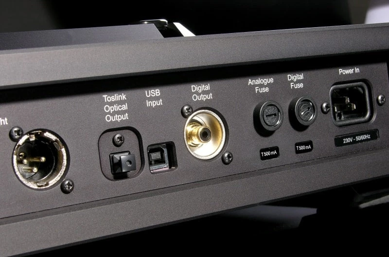 Rega Valve Isis Reference CD Player 4 Rega Valve Isis Reference CD Player - Image 2