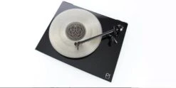 Rega Planar 1 Turntable With RB110 Tonearm And Carbon MM Cartridge -Electronic Audio Store planar 1 gallery 3