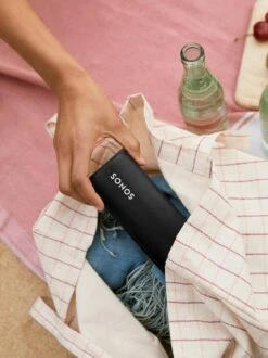 Sonos Roam Portable Speaker & Wireless Charger Set 19 Sonos Roam Portable Speaker & Wireless Charger Set -Electronic Audio Store roam lifestyle outdoor beach 79834d1b 4e21 4479 bff2 0e83462d178d