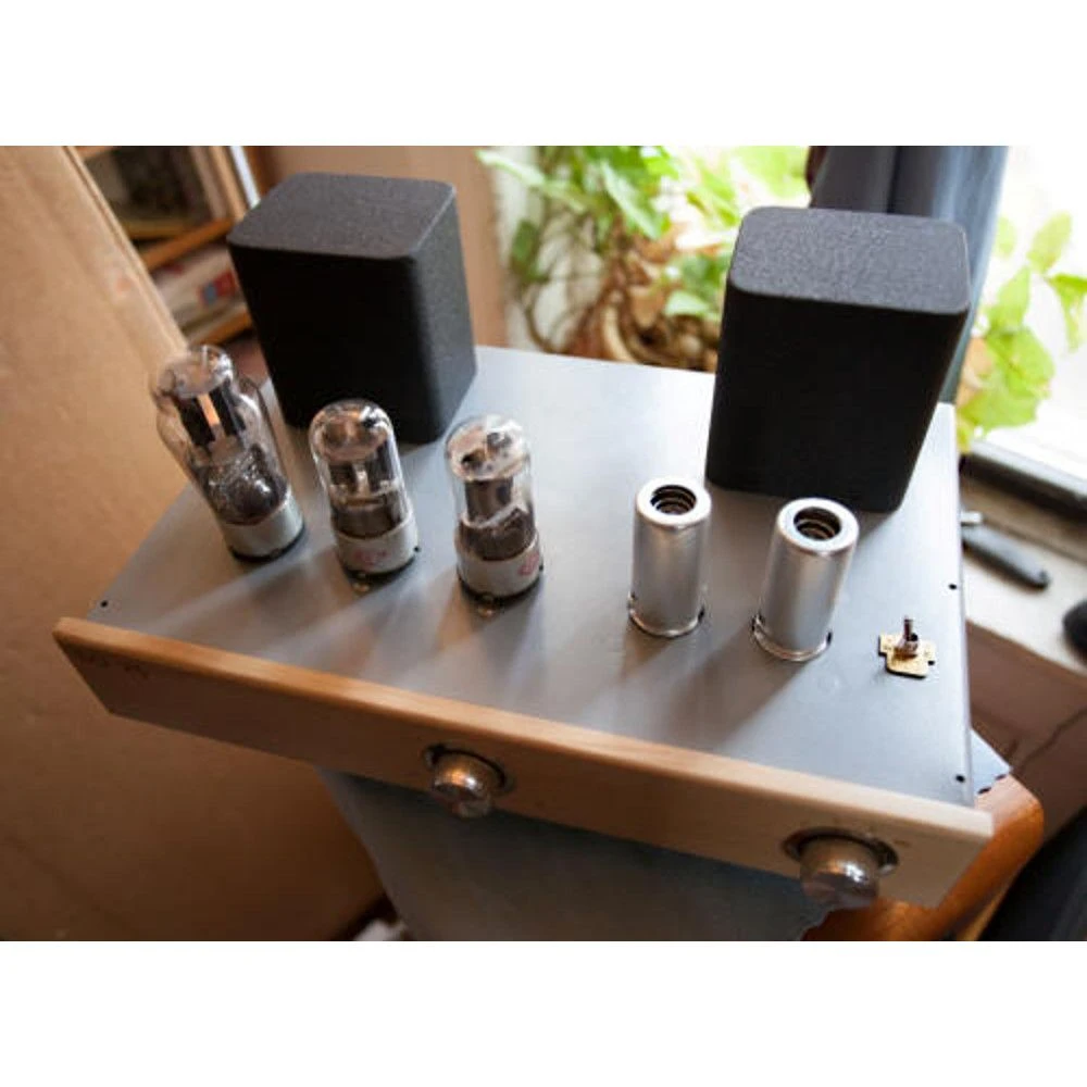 SQ Products - SQ-25 - Tube Pre-Amp W/ MM/MC Phono Stage & Remote 4 SQ Products - SQ-25 - Tube Pre-Amp W/ MM/MC Phono Stage & Remote - Image 2