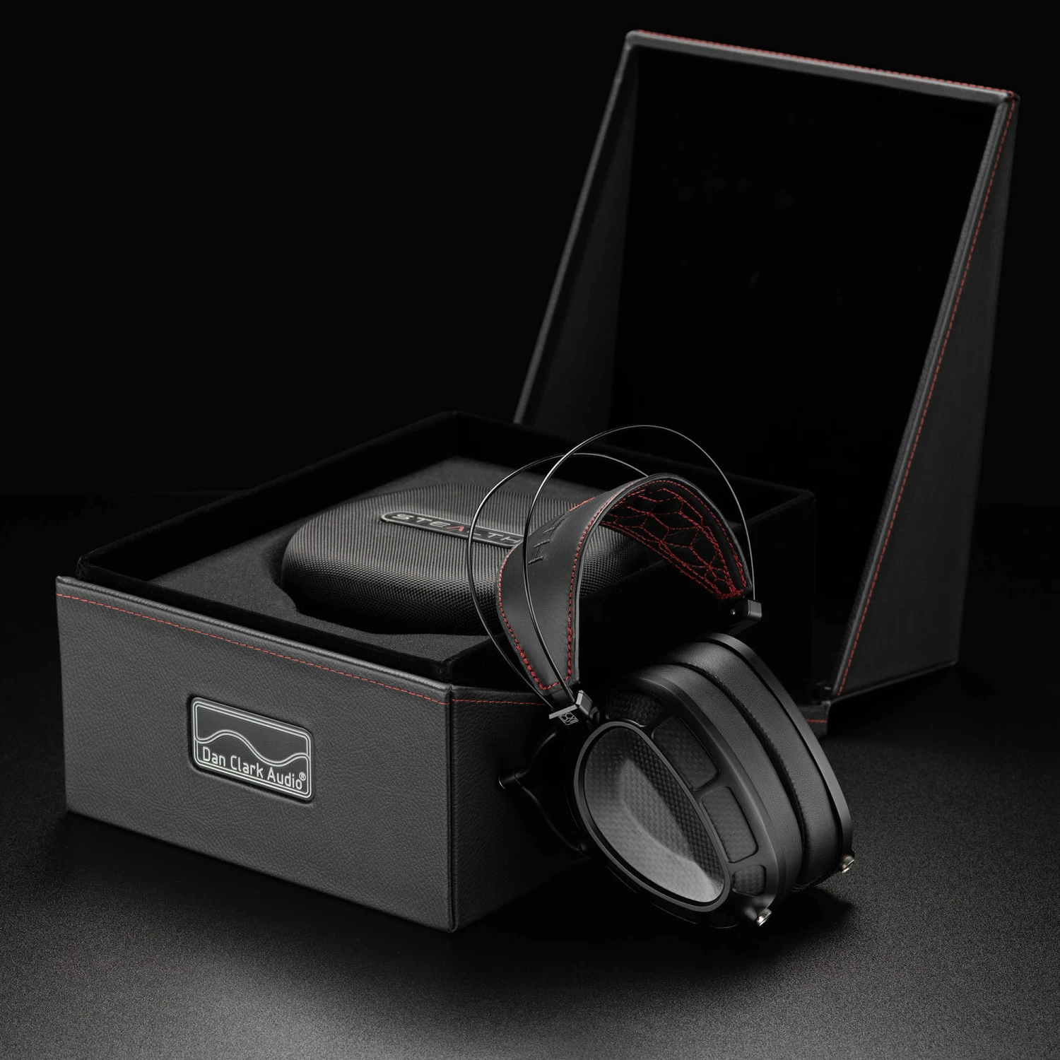 Dan Clark Audio STEALTH Closed Back Planar Headphones 5 Dan Clark Audio STEALTH Closed Back Planar Headphones - Image 3