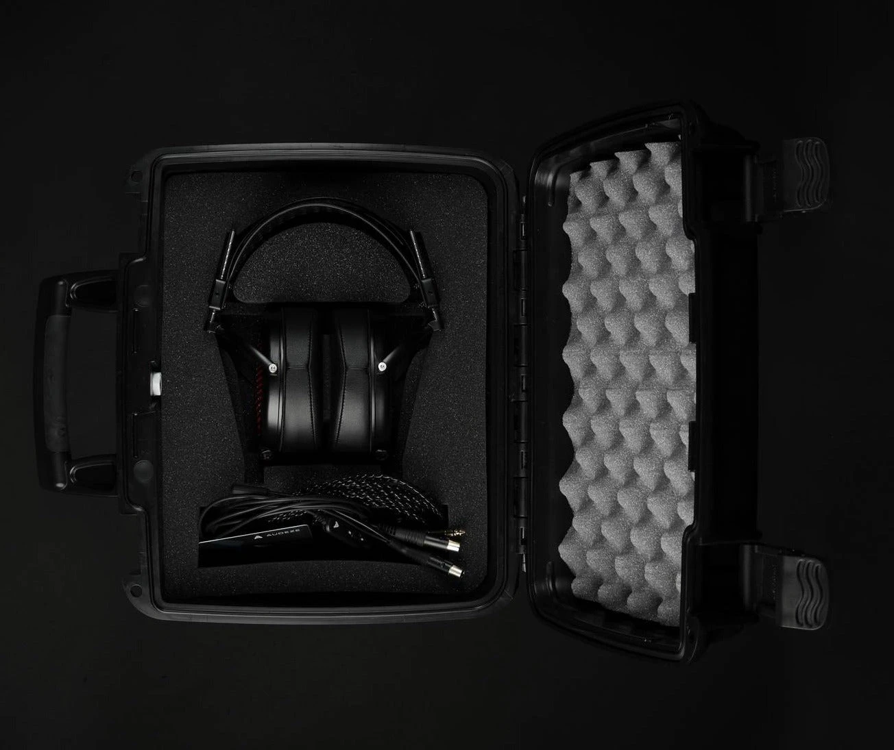 Audeze LCD-GX Audiophile Gaming Headphones 4 Audeze LCD-GX Audiophile Gaming Headphones - Image 2